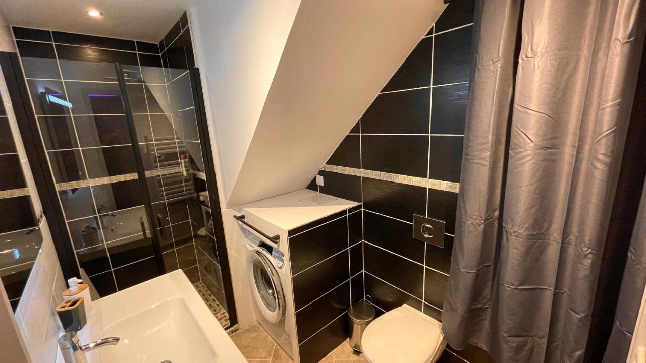 Mille Et Une Nuit, Appartement Classe 3 Etoiles En Rdc Avec Exterieur Et Parking Dole Eksteriør bilde
